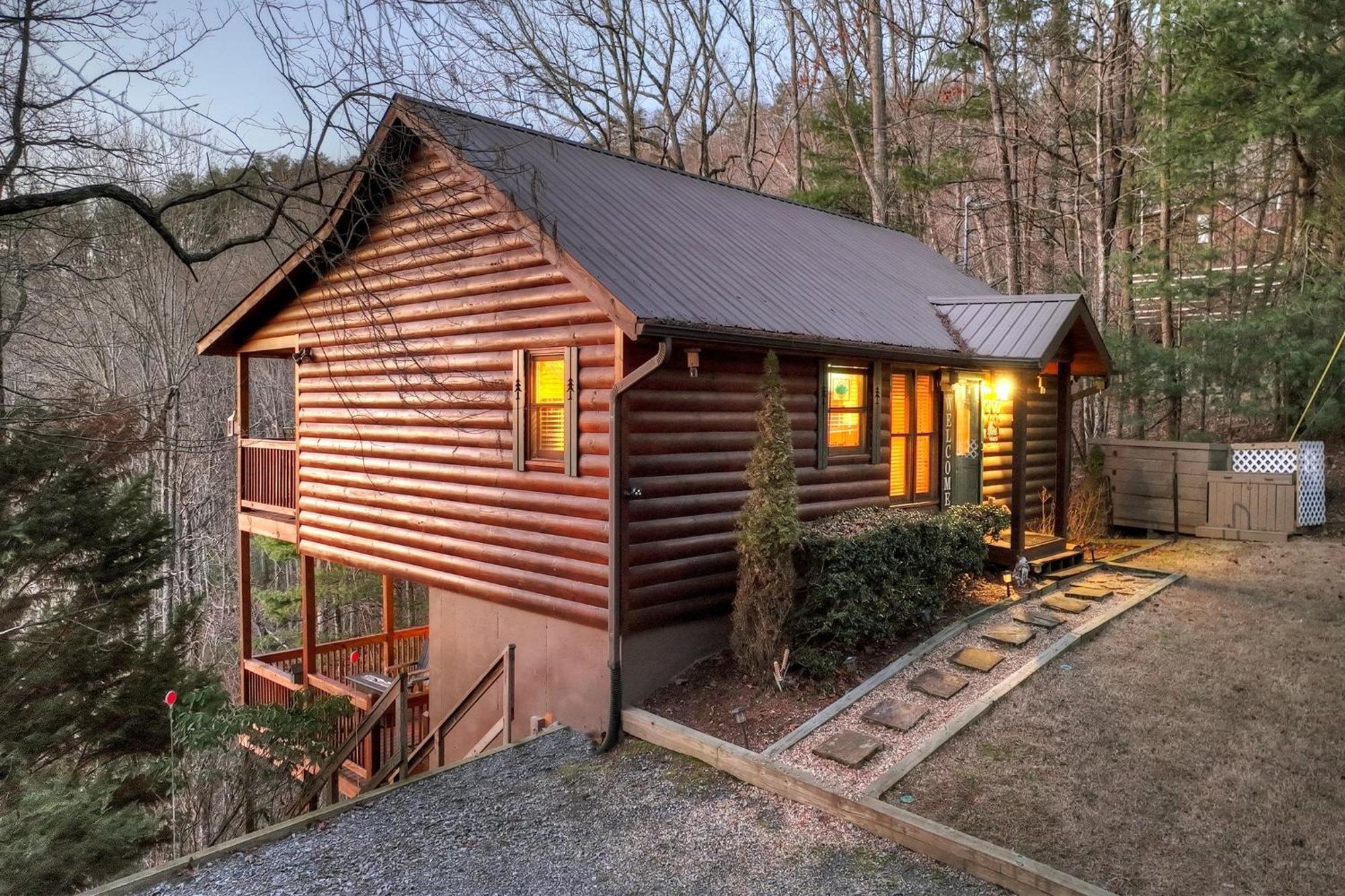 Talking Leaves Hot Tub Firepit And Comfy King Beds Villa Ellijay Luaran gambar
