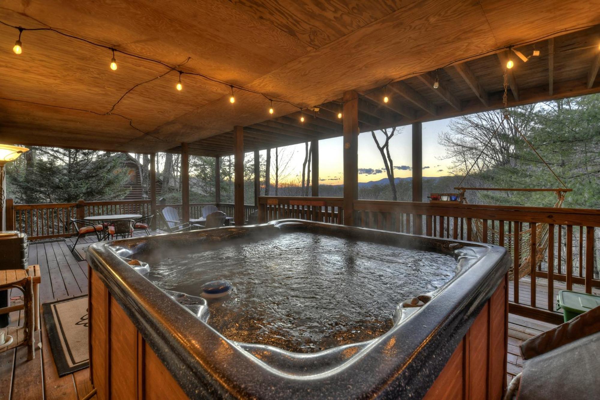 Talking Leaves Hot Tub Firepit And Comfy King Beds Villa Ellijay Luaran gambar